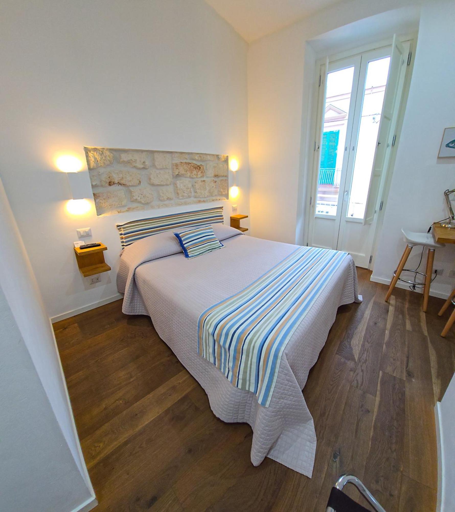 B&B 106 Maison de Charme Mola di Bari Extérieur photo