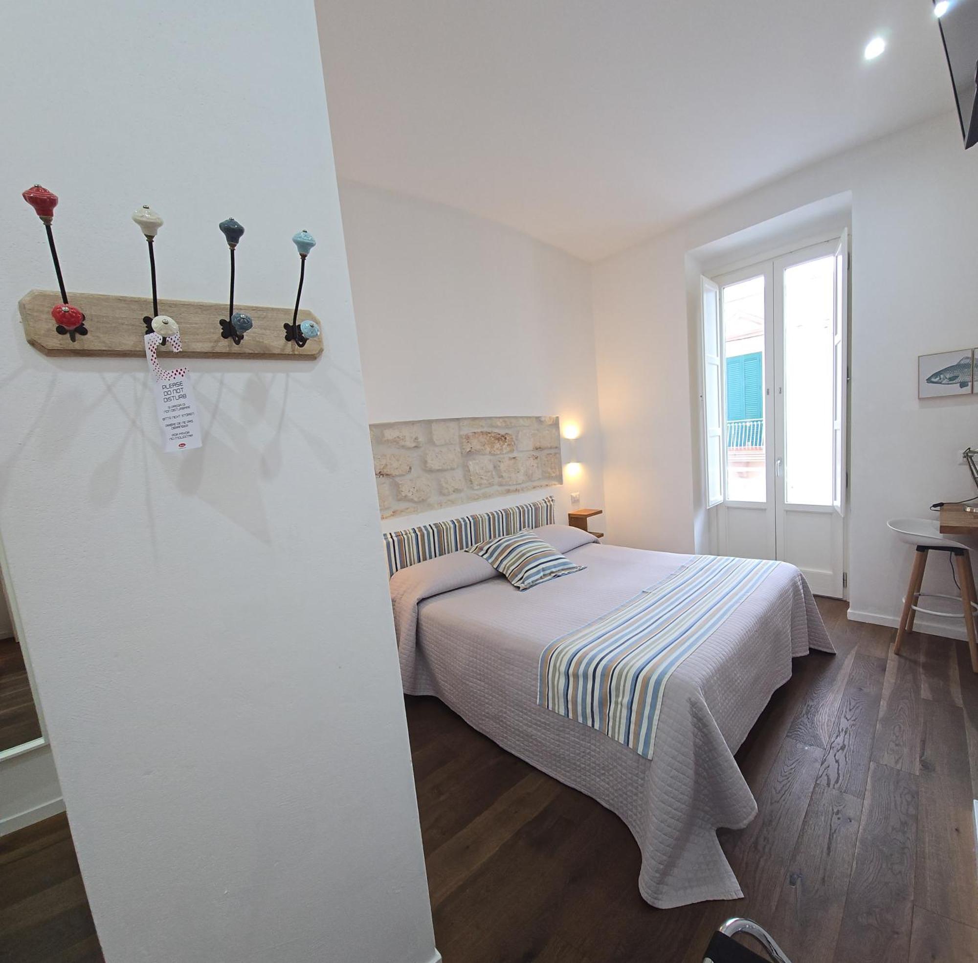 B&B 106 Maison de Charme Mola di Bari Extérieur photo